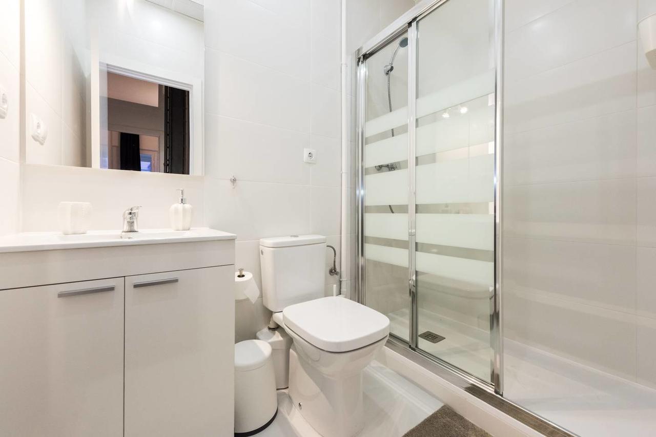 M&F Gran Via 3 Hab Apartment Madrid Luaran gambar