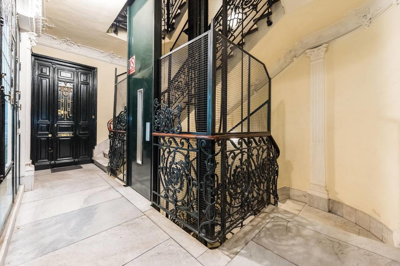 M&F Gran Via 3 Hab Apartment Madrid Luaran gambar